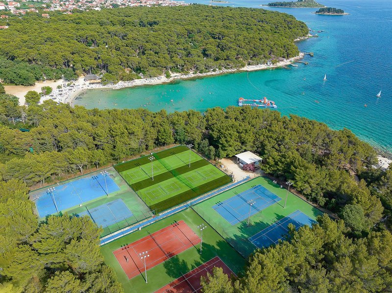 Urlaub im Pine Beach Pakostane Adriatic Eco Resort - hier günstig online buchen