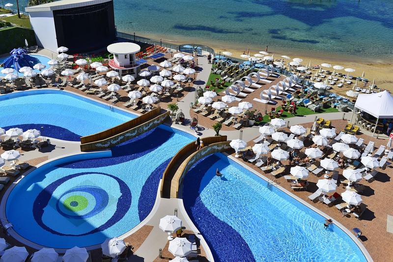 Urlaub im Azura Deluxe Resort & Spa Hotel - hier günstig online buchen