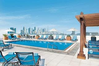 Urlaub im Hilton Garden Inn Dubai Al Mina - hier günstig online buchen