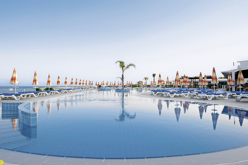 Urlaub im Asterias Beach Hotel 2024/2025 - hier günstig online buchen