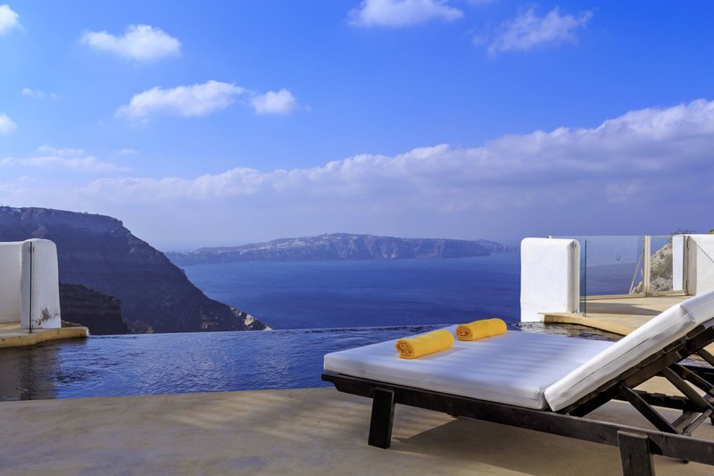Urlaub im Apeiron Blue Santorini Luxury Suites - hier günstig online buchen