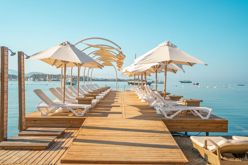Urlaub im Breeze Beach Hotel - hier günstig online buchen
