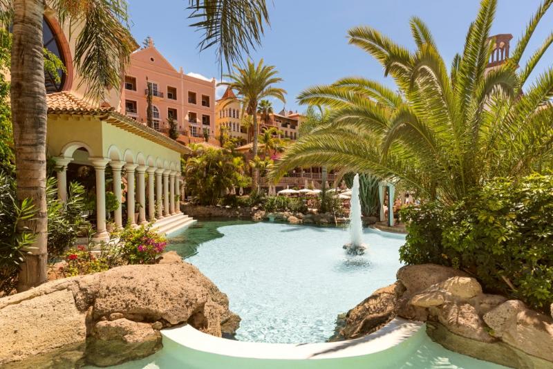 Urlaub im Bahia del Duque Hotel 2024/2025 - hier günstig online buchen