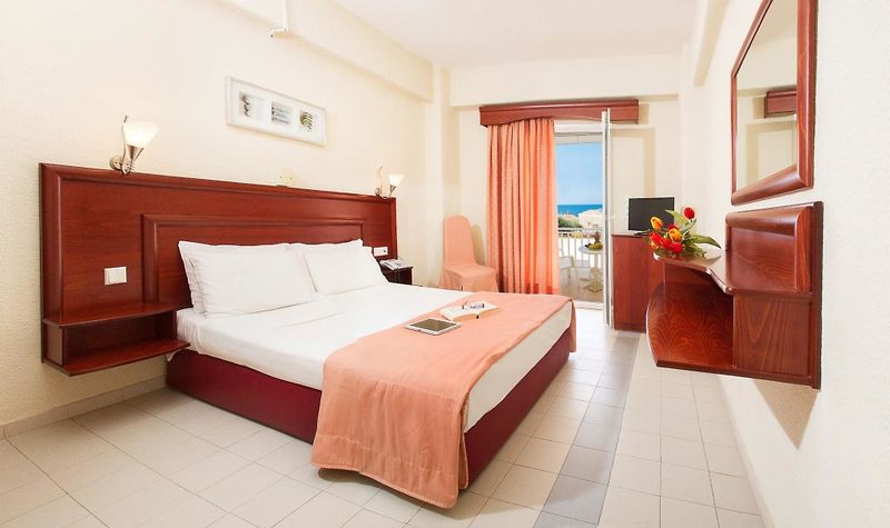 Urlaub im Xenios Loutra Village Beach Hotel - hier günstig online buchen