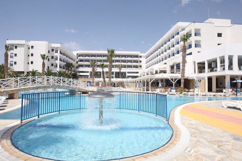 Urlaub im Ascos Coral Beach Hotel - hier günstig online buchen